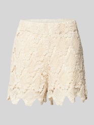 High Waist Shorts mit Häkelspitze Modell 'NAJAARAQ' von YAS Beige - 11