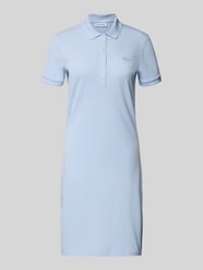 Sukienka polo o kroju slim fit z mieszanki bawełny model 'LIONNE' od Lacoste - 12