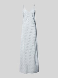 Maxikleid mit V-Ausschnitt von P&C* curated by GLAMOUR - 25