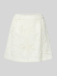 High Waist Shorts mit Lochstickerei Modell 'SAGGA' von YAS - 40