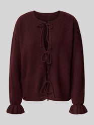 Strickjacke mit Schleifenverschluss Modell 'PCSALLY' von PIECES Bordeaux - 28
