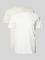 Slim Fit T-Shirt mit Label-Print im 2er-Pack von Tommy Jeans - 10