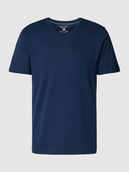 T-Shirt mit V-Ausschnitt von Christian Berg Men Blau - 11