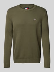 Slim Fit Strickpullover mit Logo-Badge von Tommy Jeans Grün - 17