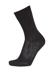 Socken aus Merinowollmischung Modell 'Sensitive London' von Falke Schwarz - 41