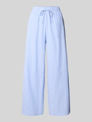 Spodnie szerokie o kroju regular fit ze wzorem na całej powierzchni model ‘AUGUSTA’ od Only - 39
