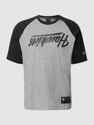 T-Shirt mit Statement-Print von CHAMPION Grau / Schwarz - 16