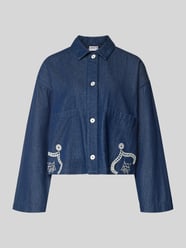 Bluzka jeansowa o kroju relaxed fit z bawełny od Jake*s Casual - 5