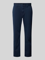 Chinosy o kroju regular fit z detalem z logo model ‘DAD’ od Tommy Jeans - 15