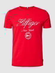 T-Shirt mit Label-Print von Tommy Hilfiger Rot - 29