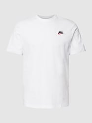 T-Shirt mit Label-Stitching Modell 'NSW CLUB TEE' von Nike - 37