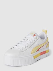 Sneakersy z paskami w kontrastowym kolorze model ‘Mayze’ od Puma Biały - 10