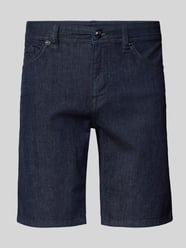 Szorty jeansowe męskie JOOP! Collection;Mieszanka bawełny i elastanu;Krój modern fit;Model ‘Fortress’;Szlufki;5 kieszeni;Szerokość w pasie w rozmiarze 32: 44 cm;Długość wewnętrzna nogawki w rozmiarze 32: 22 cm od JOOP! COLLECTION - 11