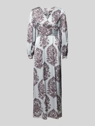 Maxikleid mit V-Ausschnitt Modell 'Bretti' von Neo Noir - 36