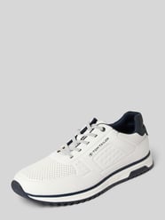 Low Top Sneaker mit perforierter Oberfläche von Tom Tailor - 8