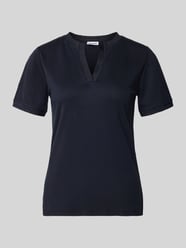 T-Shirt mit V-Ausschnitt von MORE & MORE - 48