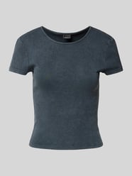 Slim Fit T-Shirt im Used-Look von Gina Tricot Schwarz - 3