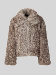 Webpelzjacke mit verdeckter Knopfleiste von VERO MODA - 16