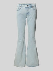 Flared Jeans mit 5-Pocket-Design von WEEKDAY - 23