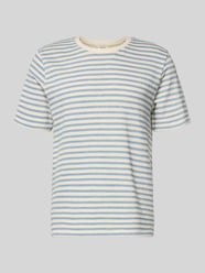 męski t-shirt o kroju regular fit z mieszanka bawełny model 'KEVIN' od Selected Homme - 34