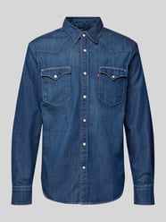 Koszula jeansowa o kroju regular fit z kieszeniami z patką na piersi model ‘BARSTOW’ od Levi's® - 13