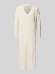 Fließendes Strickkleid mit V-Ausschnitt Modell 'NEW TESSA' von Only - 24