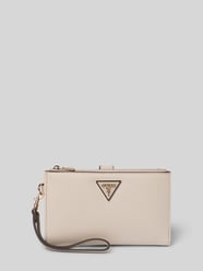 Portmonetka w skórzanym wyglądzie model 'Laurel' od GUESS - 44