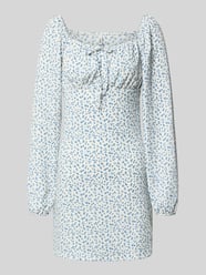 Tailliertes Minikleid mit Strukturmuster Modell 'HILLARY' von Only - 33