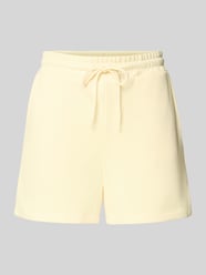 Szorty dresowe o kroju regular fit z mieszanki bawełny model 'CHILLI' od PIECES - 20