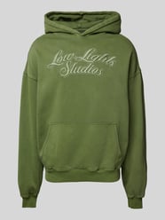 Oversized Hoodie mit Label-Stitching von Low Lights Studios - 3