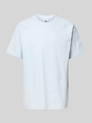 T-Shirt mit geripptem Rundhalsausschnitt von adidas Originals - 39