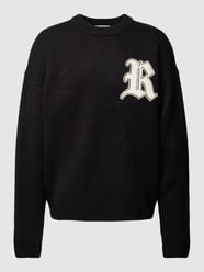 Gebreide pullover met labelpatch en extra brede schouders van REVIEW Zwart - 13