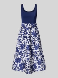 Cocktailkleid im 2-in-1-Look mit Eingrifftaschen von Adrianna Papell - 38