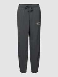 Sweatpants mit Logo-Print Modell 'Essentials Varsity' von New Balance Schwarz - 3