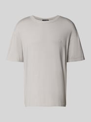 T-shirt o kroju oversized z wyhaftowanym logo model ‘Casan’ od PEGADOR - 30