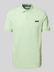 Koszulka polo o kroju slim fit w jednolitym kolorze od CK Calvin Klein Zielony - 21