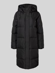 Płaszcz pikowany o kroju comfort fit z drobną fakturą model ‘IRENE’ od ONLY - 19