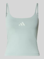 Top sportowy o kroju slim fit z nadrukiem z logo od adidas Sportswear - 1