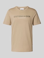 T-shirt met labelprint met statement, model 'EARN' van Lindbergh - 20