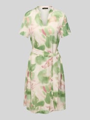 Knielange jurk van viscose met tuniekkraag van MORE & MORE - 8