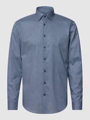 Business-Hemd mit Allover-Muster von Christian Berg Men Blau - 29