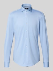 Slim Fit Businesshemd mit Haifischkragen Modell 'HANK' von BOSS - 12
