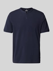 Slim Fit Poloshirt mit Rundhalsausschnitt Modell 'LANO' von Cinque - 42