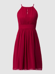 Sukienka koktajlowa z szyfonu od Swing Czerwony - 45
