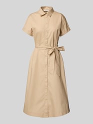 Midikleid mit Knopfleiste von Christian Berg Woman Beige - 19