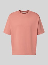 T-shirt o kroju relaxed fit z czystej bawełny Model 'RELEXASPEN' od Selected Homme Fuksjowy - 15