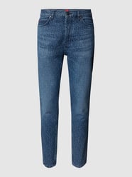 Jeans mit Label-Patch Modell 'Hugo' von HUGO Blau - 40