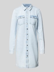 Jeanskleid mit durchgehender Knopfleiste Modell 'JENNIE' von Vero Moda Blau - 27