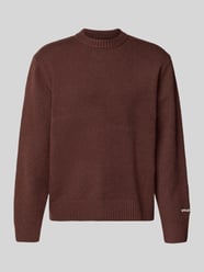 Sweter z dzianiny z wyhaftowanym logo model ‘NORREBRO’ od JACK & JONES - 11