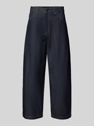 Jeansy o kroju relaxed fit z wpuszczanymi kieszeniami model 'Brandon' od Carhartt Work In Progress - 8